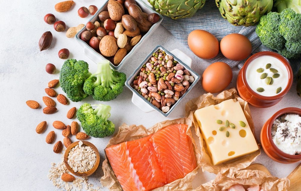 Một chế độ dinh dưỡng hợp lý sẽ có lượng protein vừa phải và ít chất béo