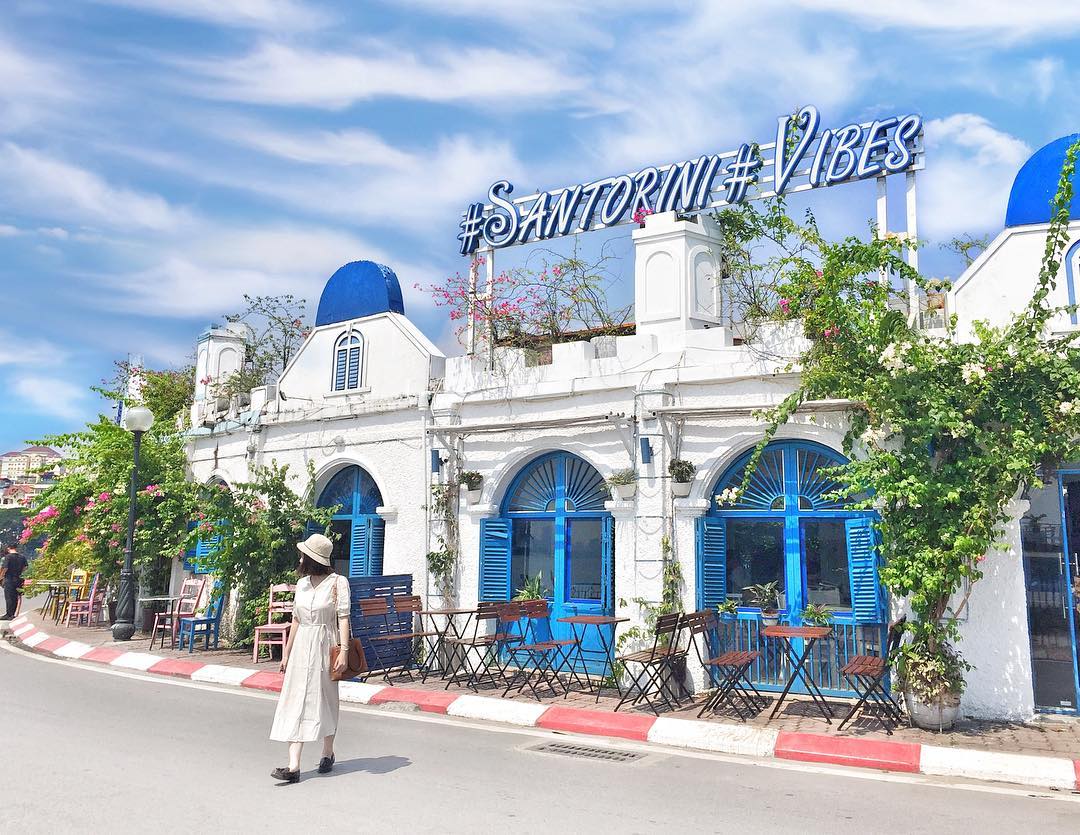 Santorini Vibes Cafe ở Hà Nội